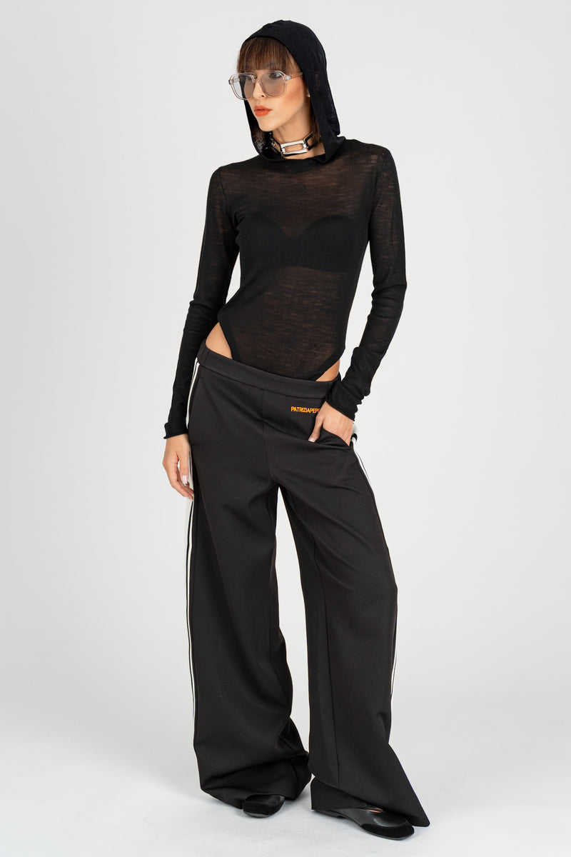 Body in Maglia con Cappuccio Nero
